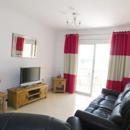 Excellent 2 Bed Mandria (Paphos)
