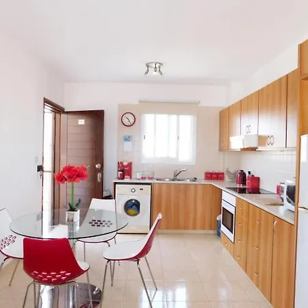 Excellent 2 Bed *